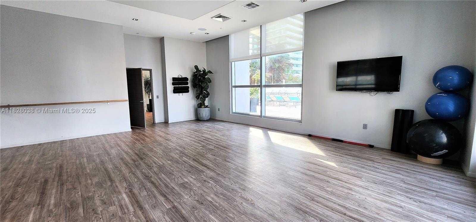 Small Image of 1100 SOUTH MIAMI AVE #1708, Miami Number 22