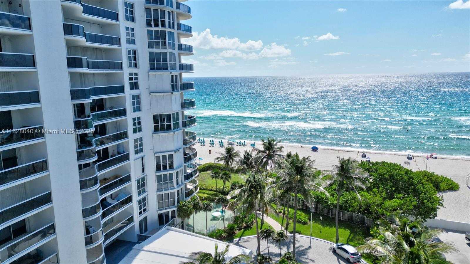 Small Image of 16711 COLLINS AVE #1004, Sunny Isles Beach Number 3