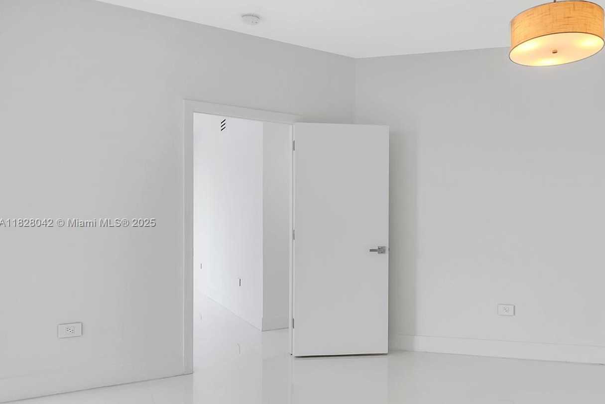 Small Image of 888 BRICKELL KEY DR #2100, Miami Number 13