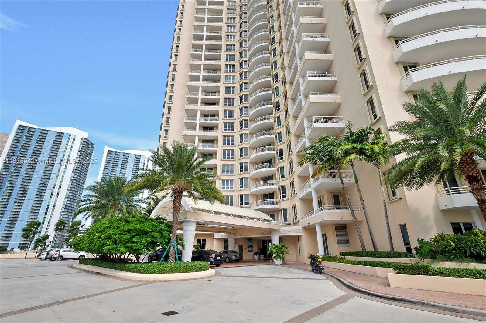 Small Image of 888 BRICKELL KEY DR #2100, Miami Number 22