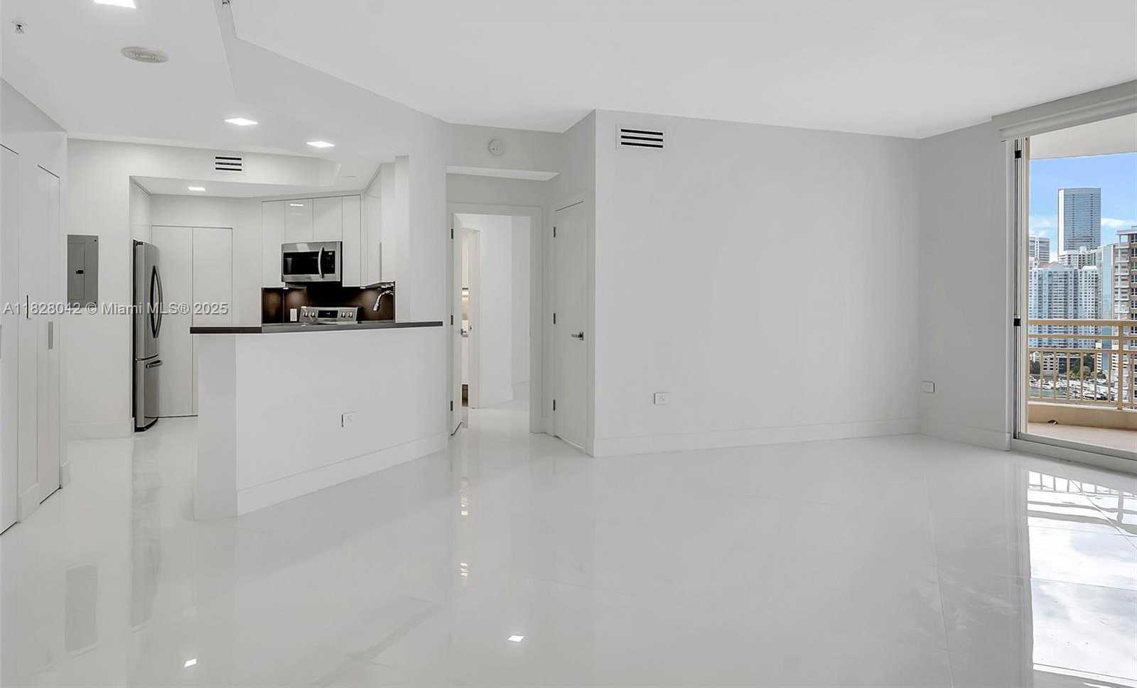 Small Image of 888 BRICKELL KEY DR #2100, Miami Number 3