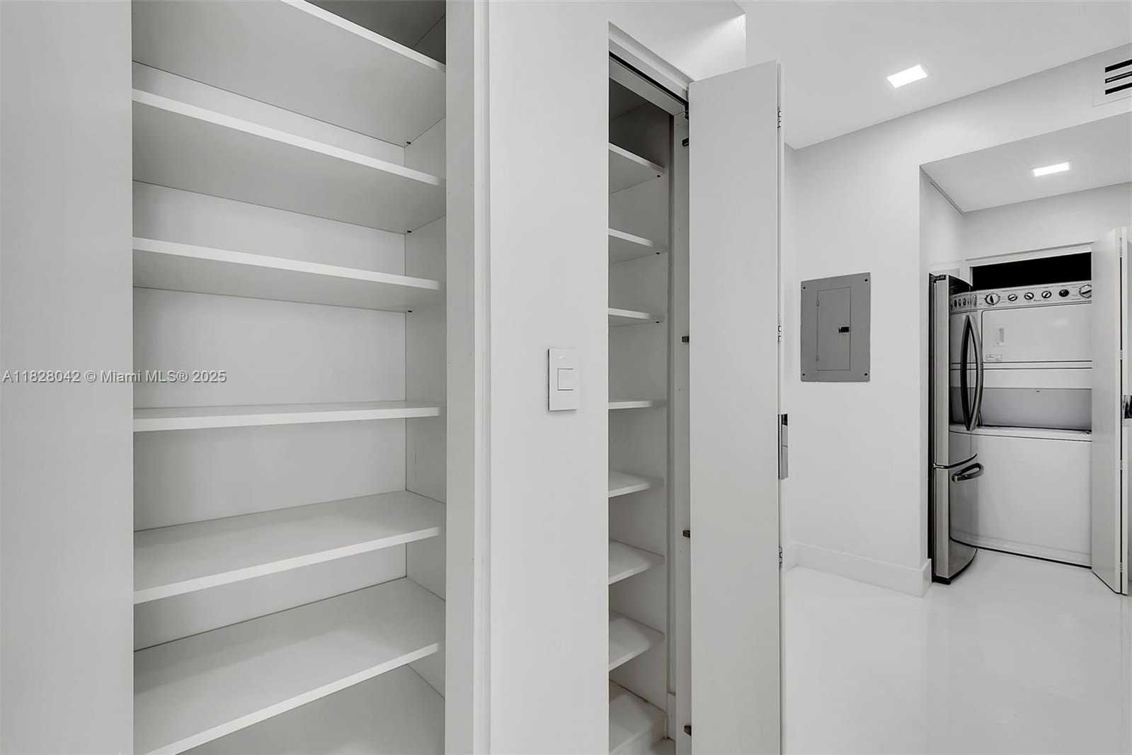 Small Image of 888 BRICKELL KEY DR #2100, Miami Number 5