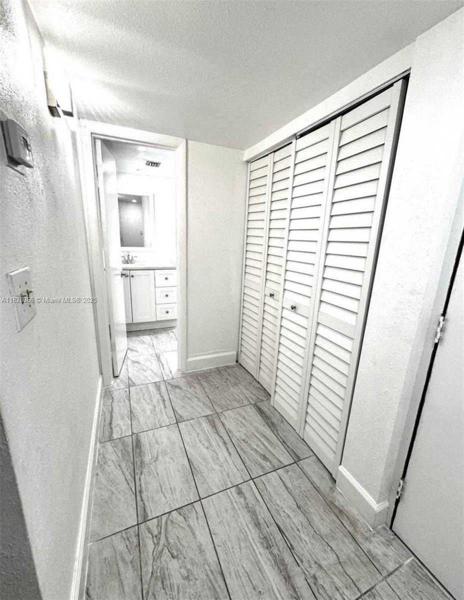 Small Image of 10801 SOUTH WEST 109TH CT #D201, Miami Number 3