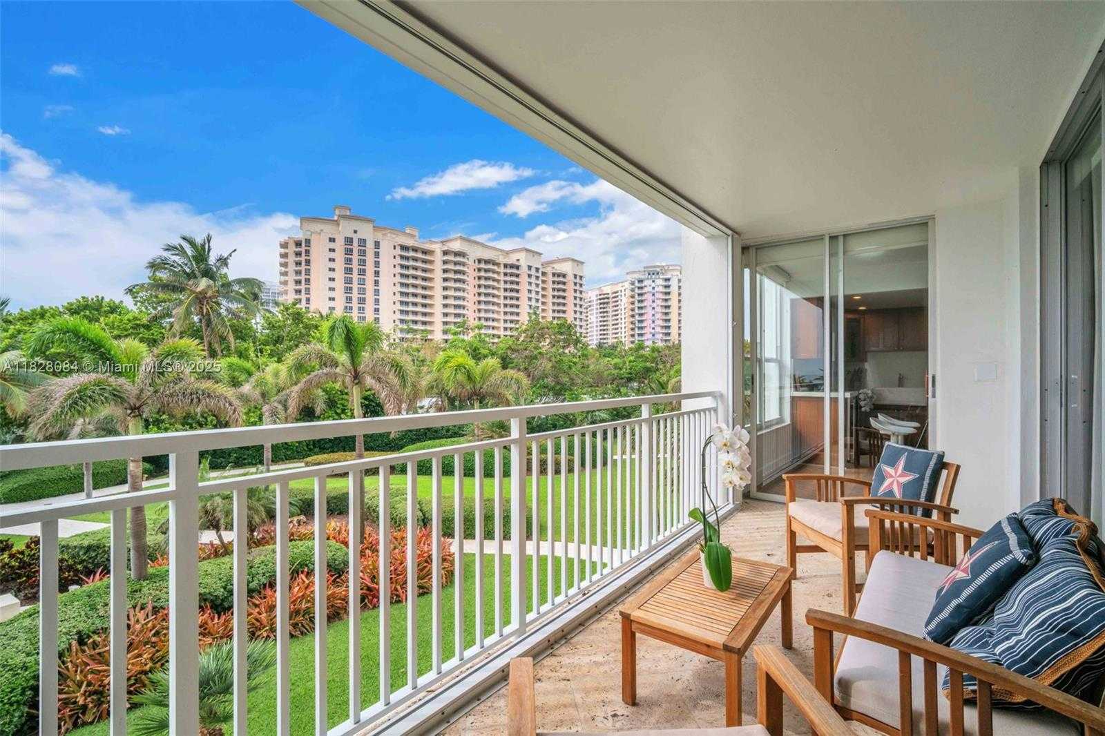 Small Image of 611 OCEAN DR #3E, Key Biscayne Number 20