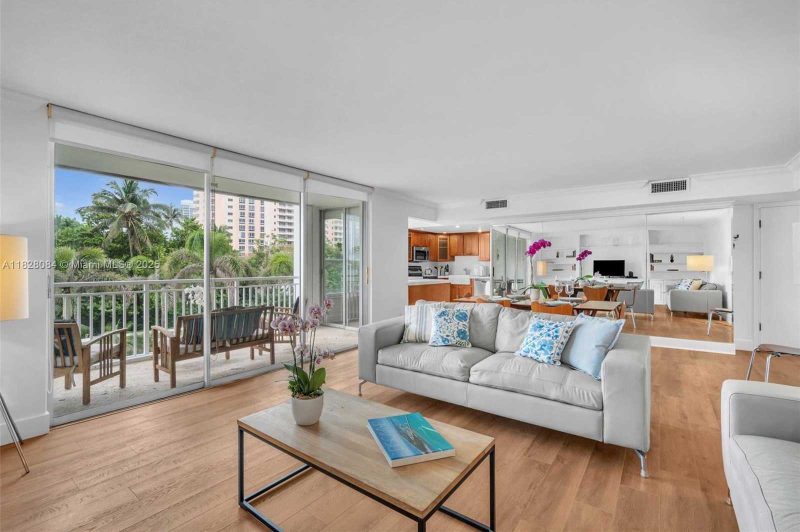 Small Image of 611 OCEAN DR #3E, Key Biscayne Number 3