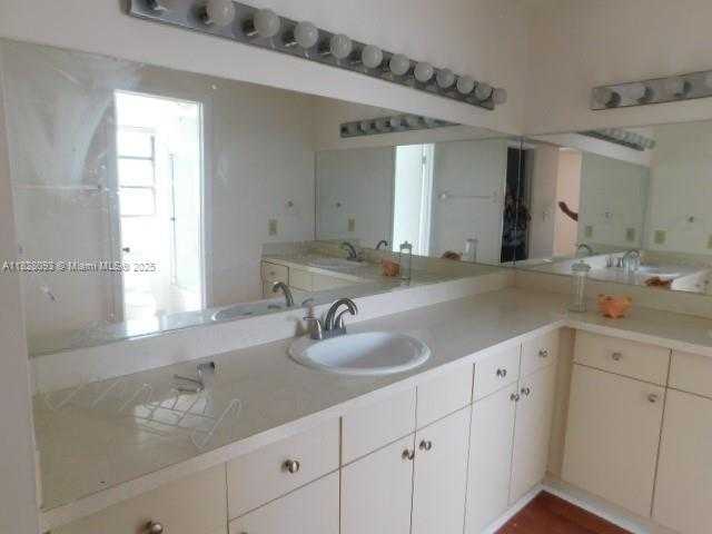 Small Image of 5900 SOUTH WEST 127TH AVE #3304, Miami Number 17