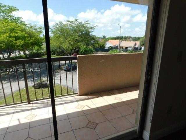 Small Image of 5900 SOUTH WEST 127TH AVE #3304, Miami Number 31