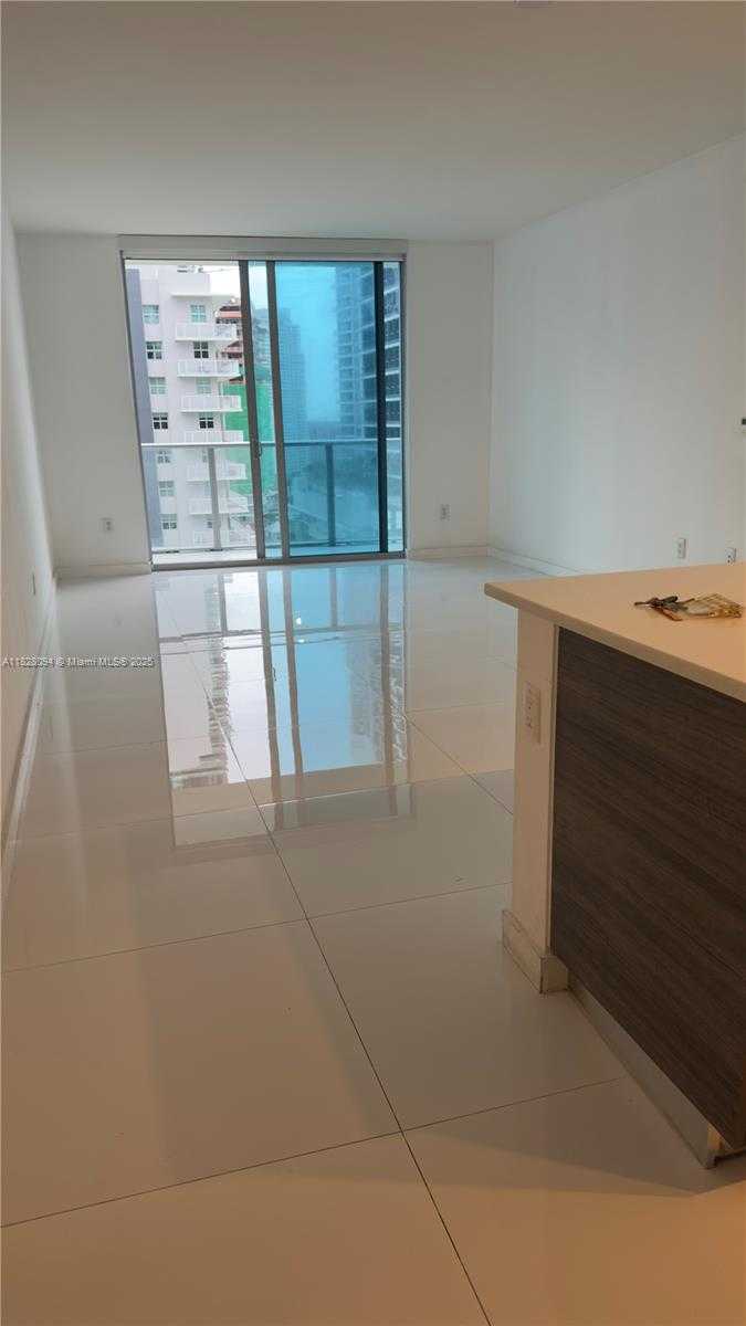 Small Image of 1100 SOUTH MIAMI AVE #2104, Miami Number 31