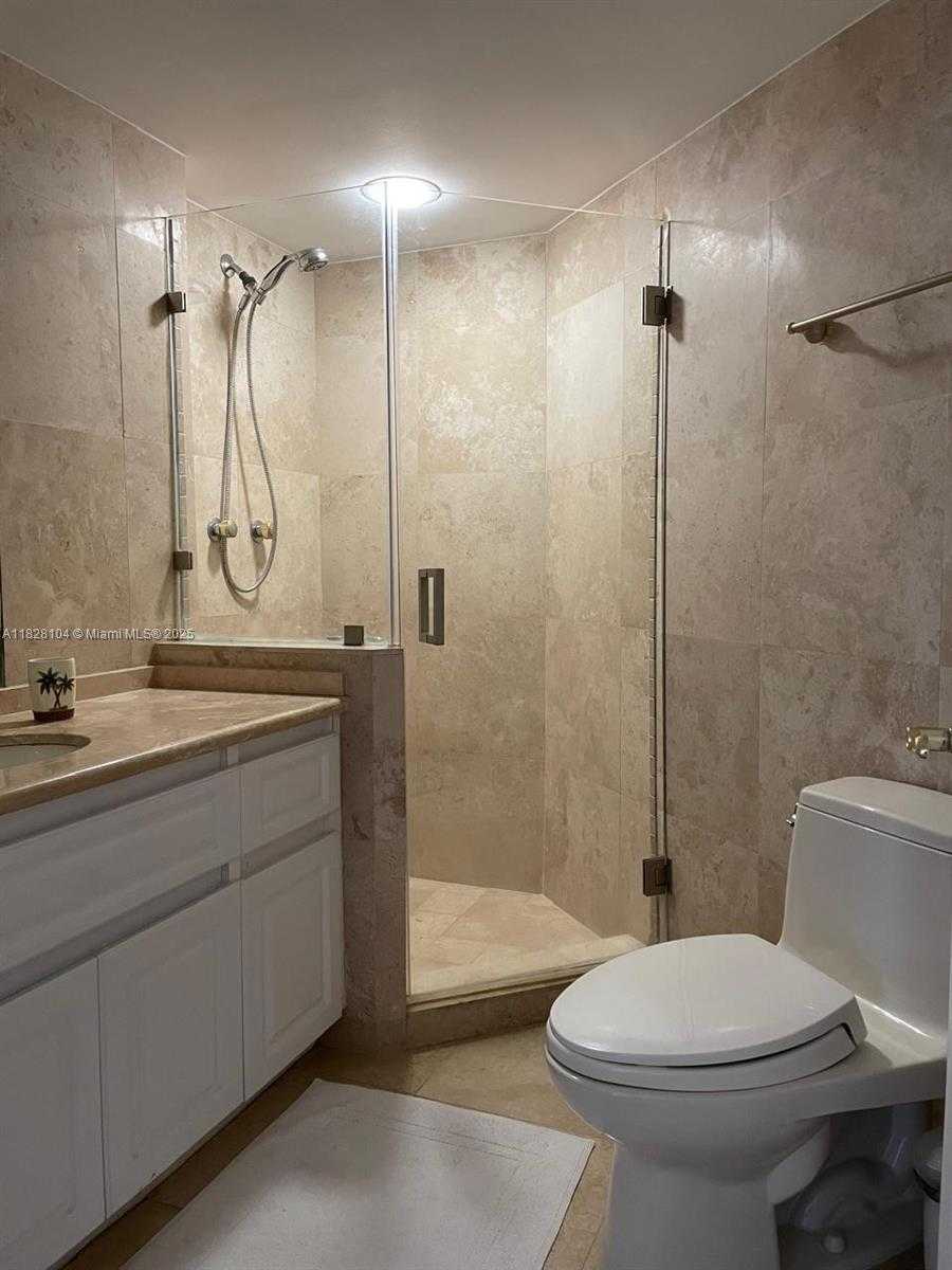 Small Image of 6301 COLLINS AVE #908, Miami Beach Number 5