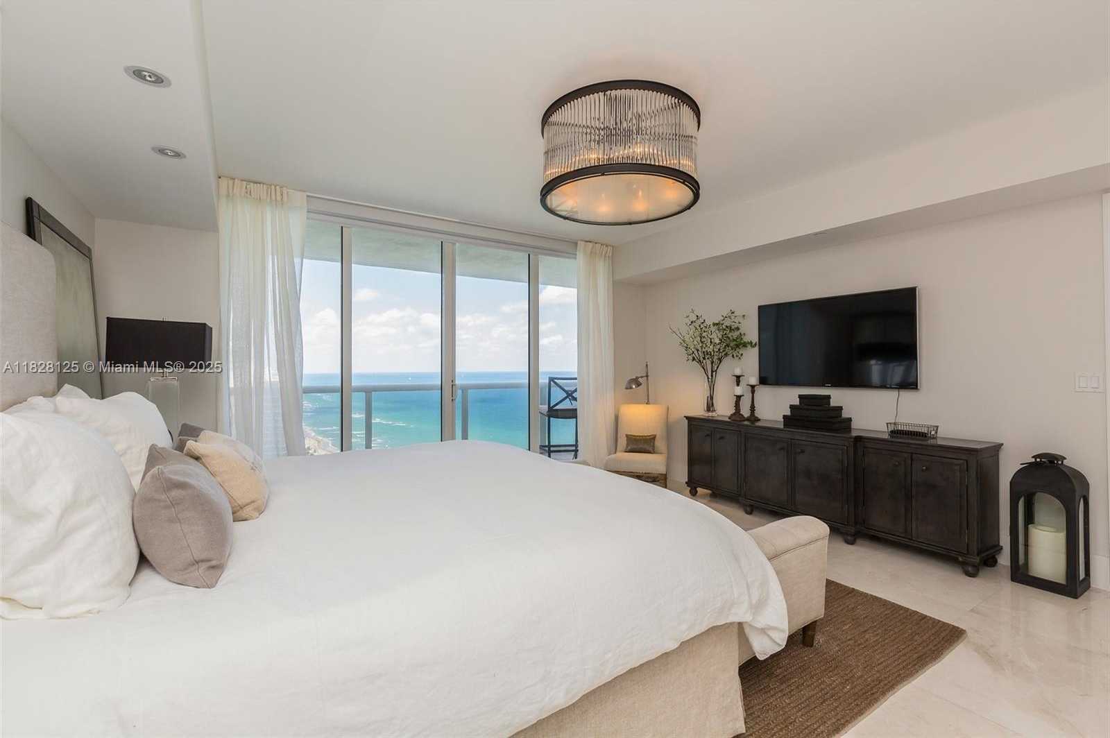 Small Image of 1830 SOUTH OCEAN DR #2801, Hallandale Beach Number 18