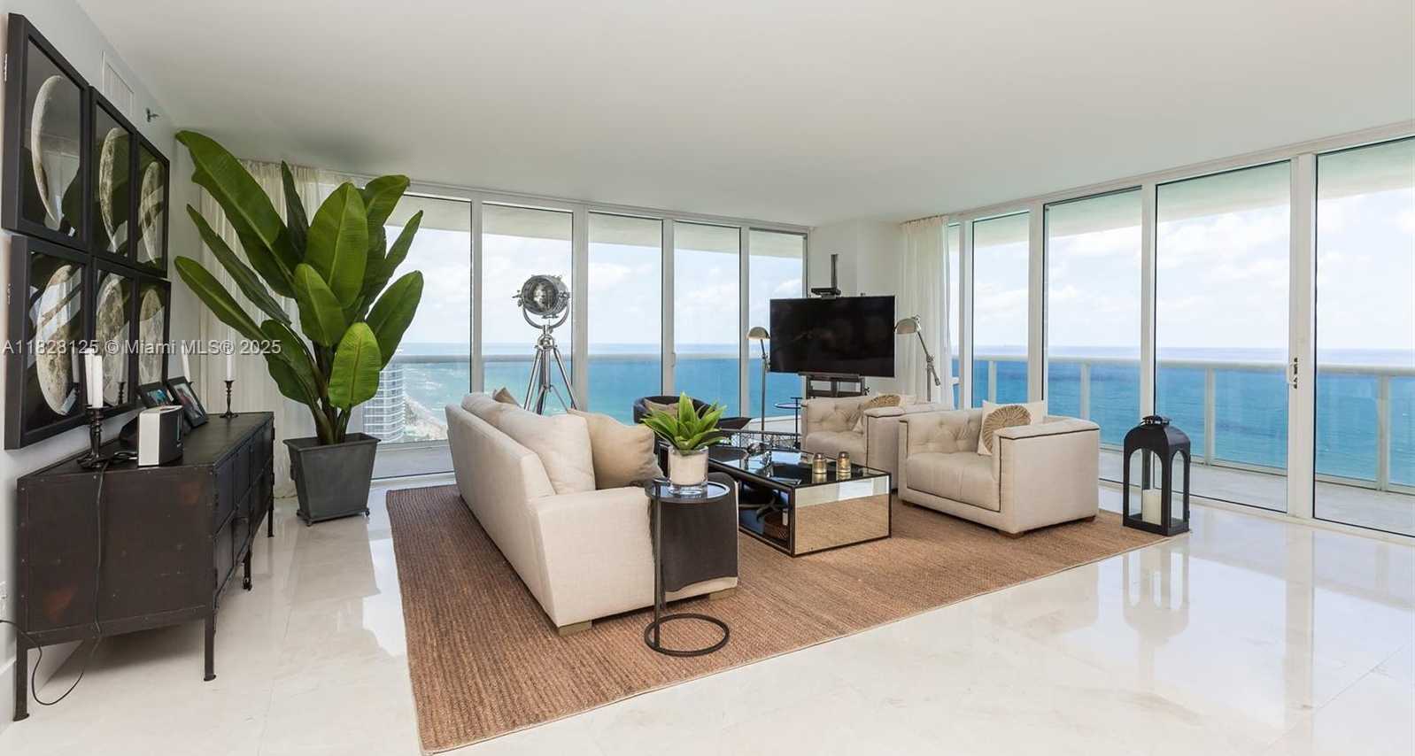 Small Image of 1830 SOUTH OCEAN DR #2801, Hallandale Beach Number 3