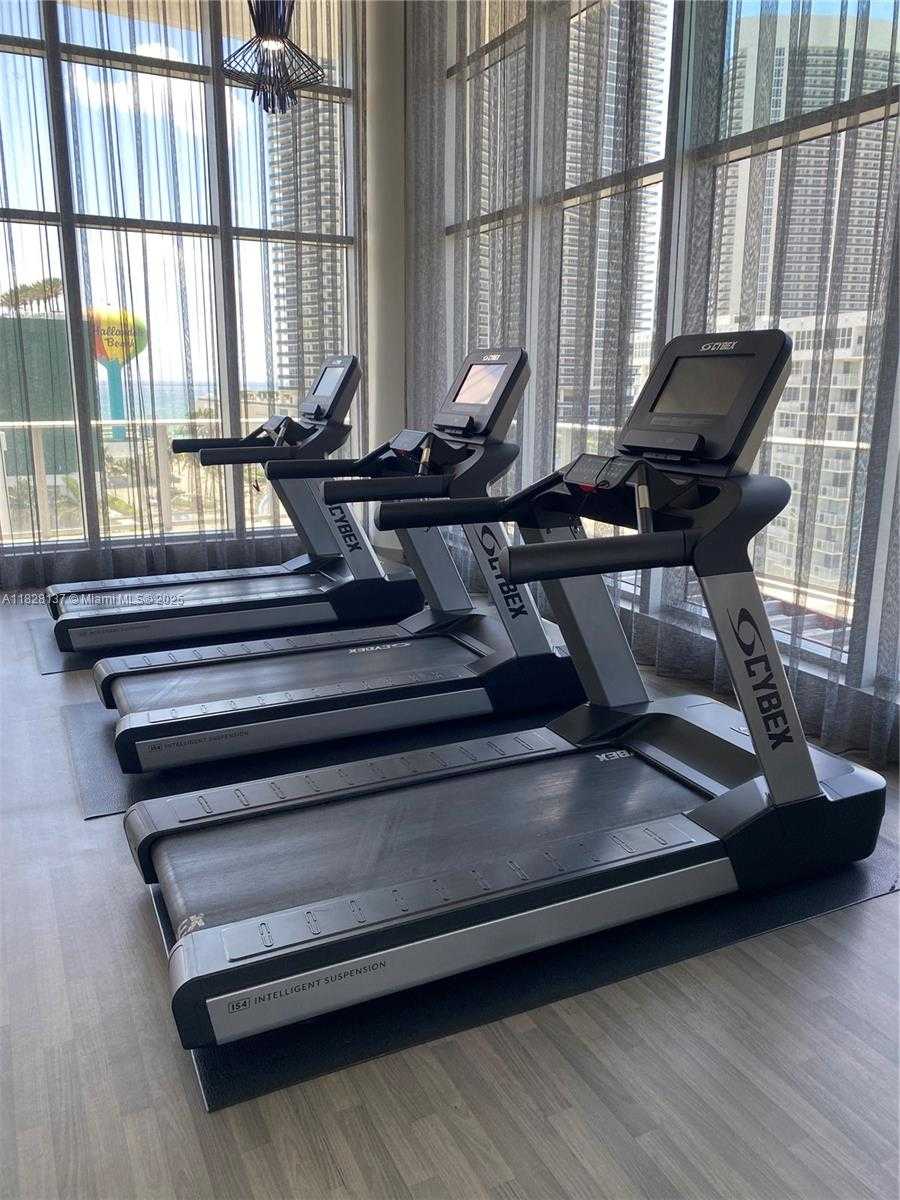 Small Image of 4010 SOUTH OCEAN DR #R2102, Hollywood Number 17