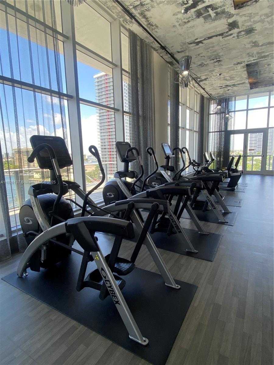 Small Image of 4010 SOUTH OCEAN DR #R2102, Hollywood Number 18