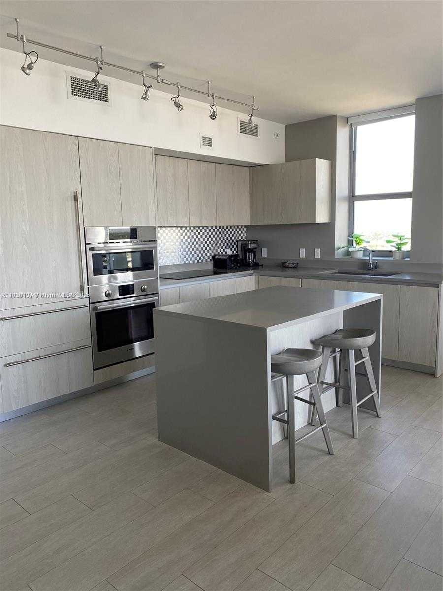 Small Image of 4010 SOUTH OCEAN DR #R2102, Hollywood Number 4