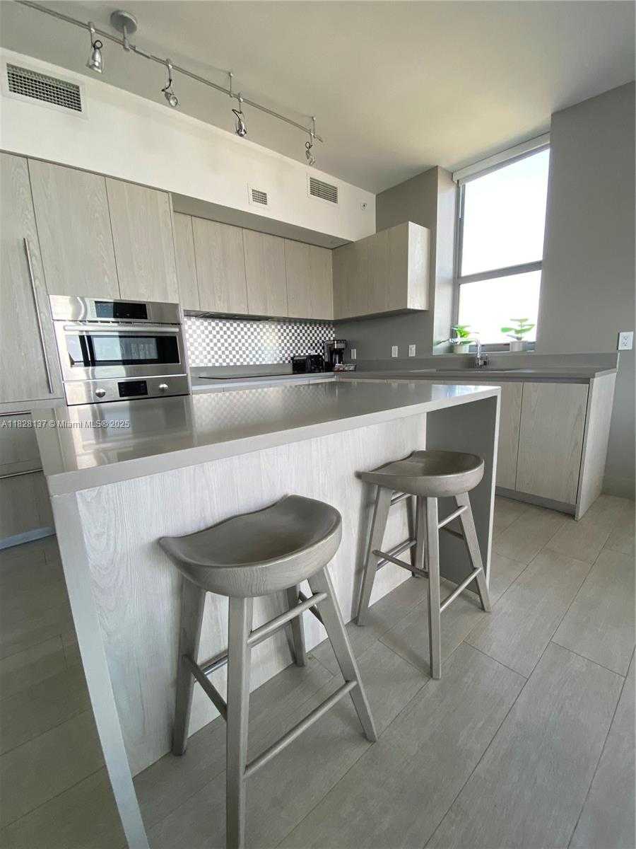 Small Image of 4010 SOUTH OCEAN DR #R2102, Hollywood Number 5