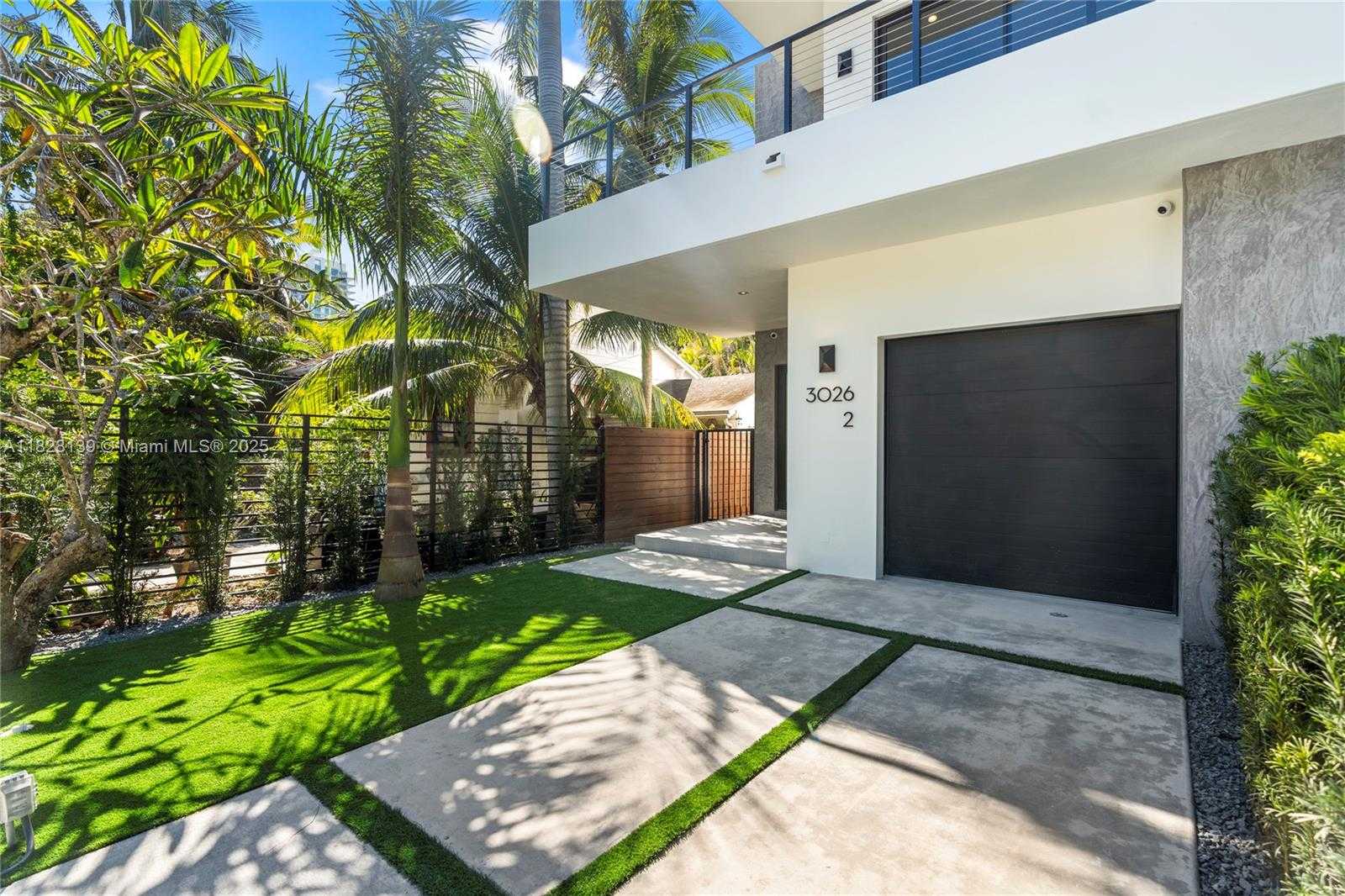 Small Image of 3026 AVIATION AVE #2, Miami Number 47
