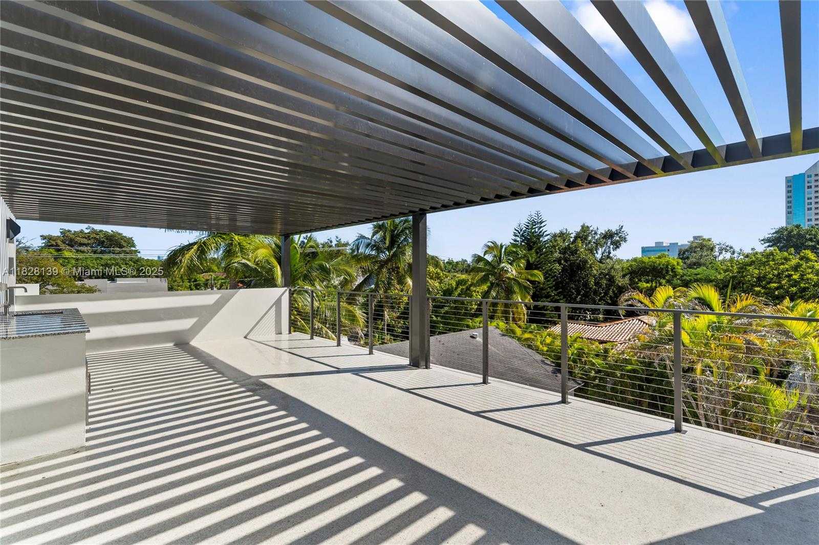 Small Image of 3026 AVIATION AVE #2, Miami Number 52