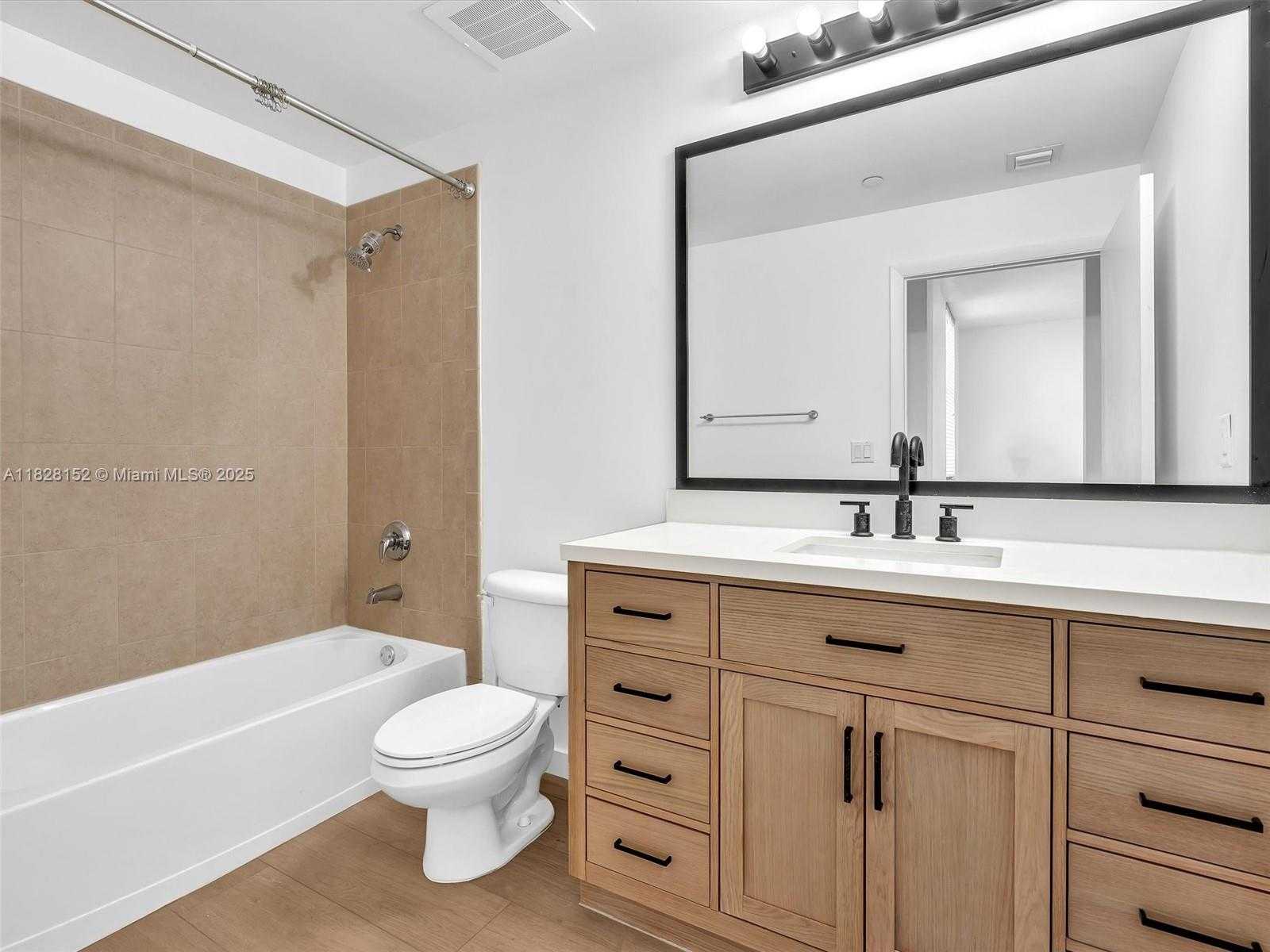 Small Image of 3340 NORTH EAST 190TH ST #1007, Aventura Number 12