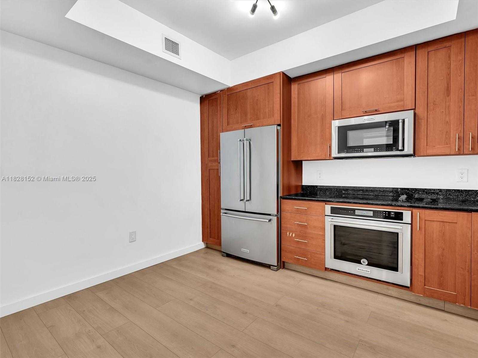 Small Image of 3340 NORTH EAST 190TH ST #1007, Aventura Number 17