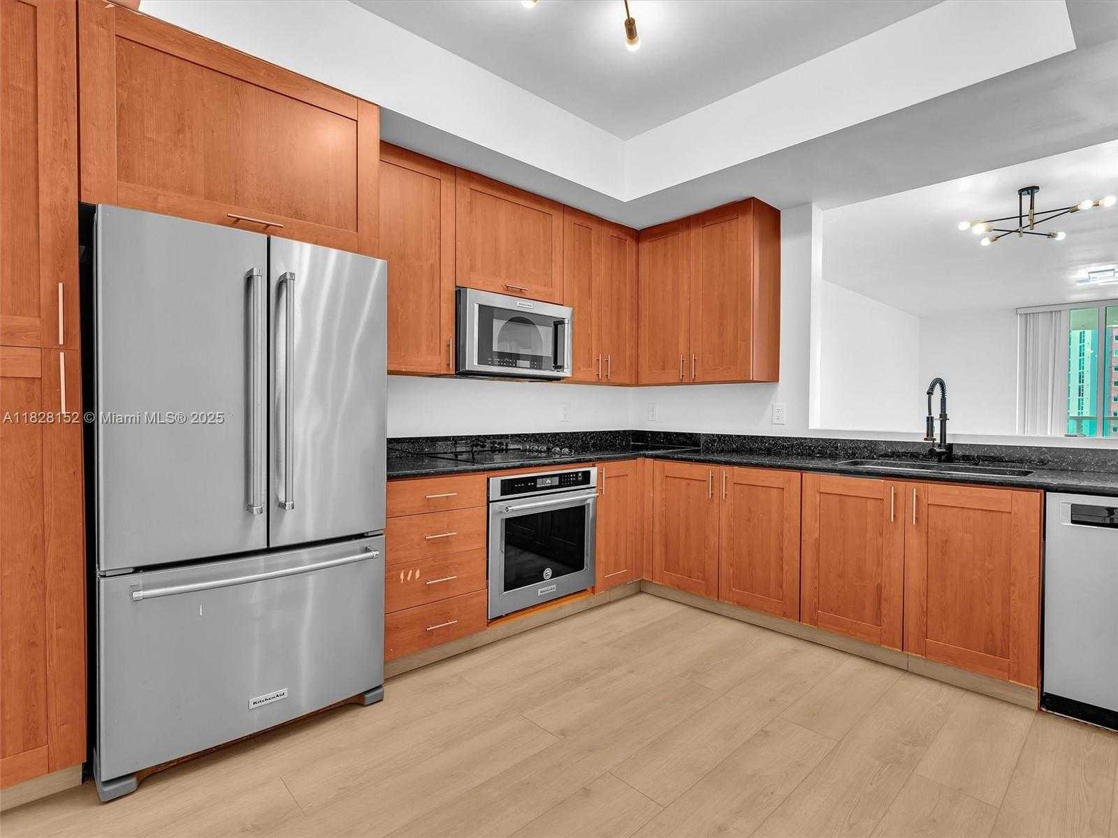 Small Image of 3340 NORTH EAST 190TH ST #1007, Aventura Number 18