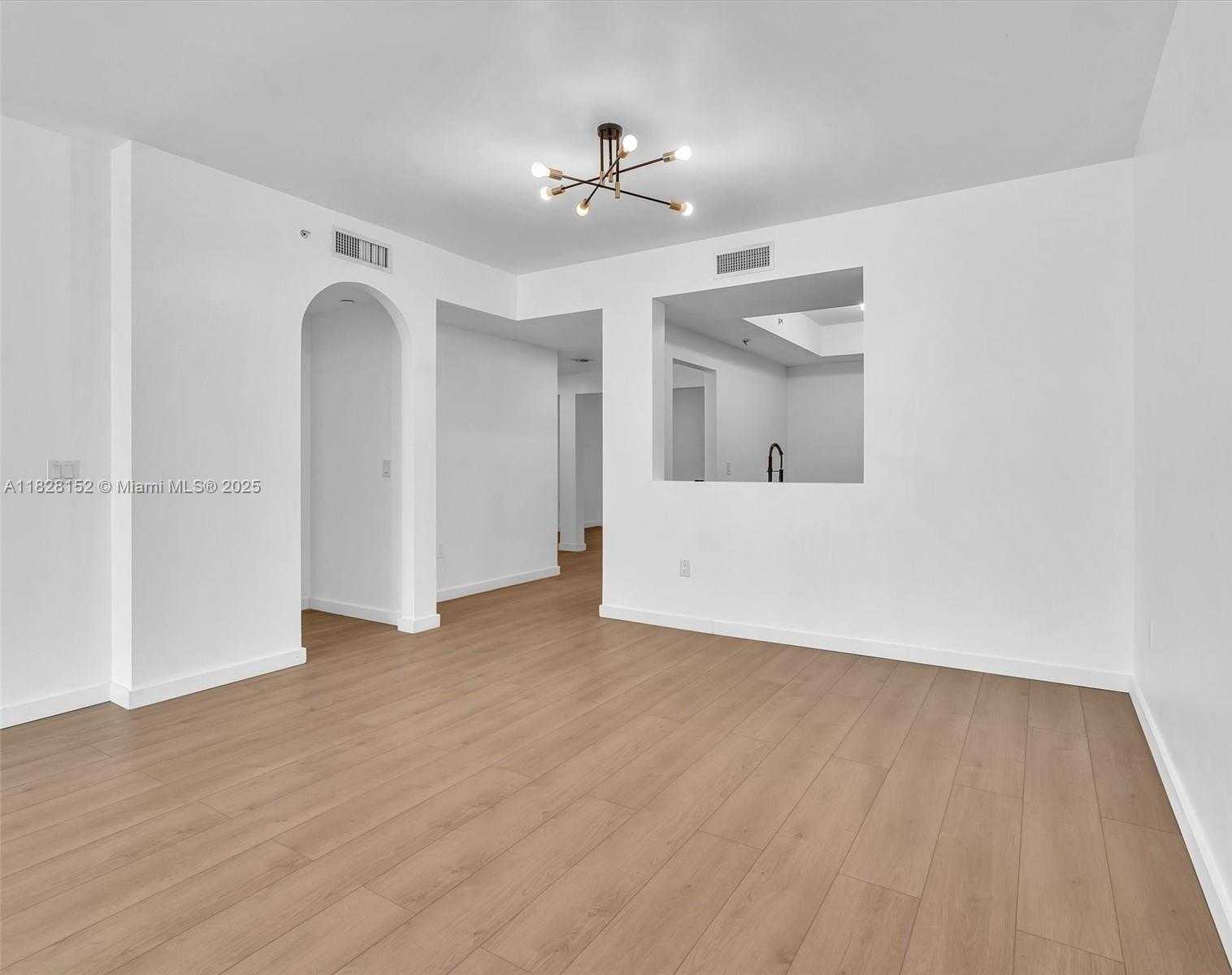 Small Image of 3340 NORTH EAST 190TH ST #1007, Aventura Number 25