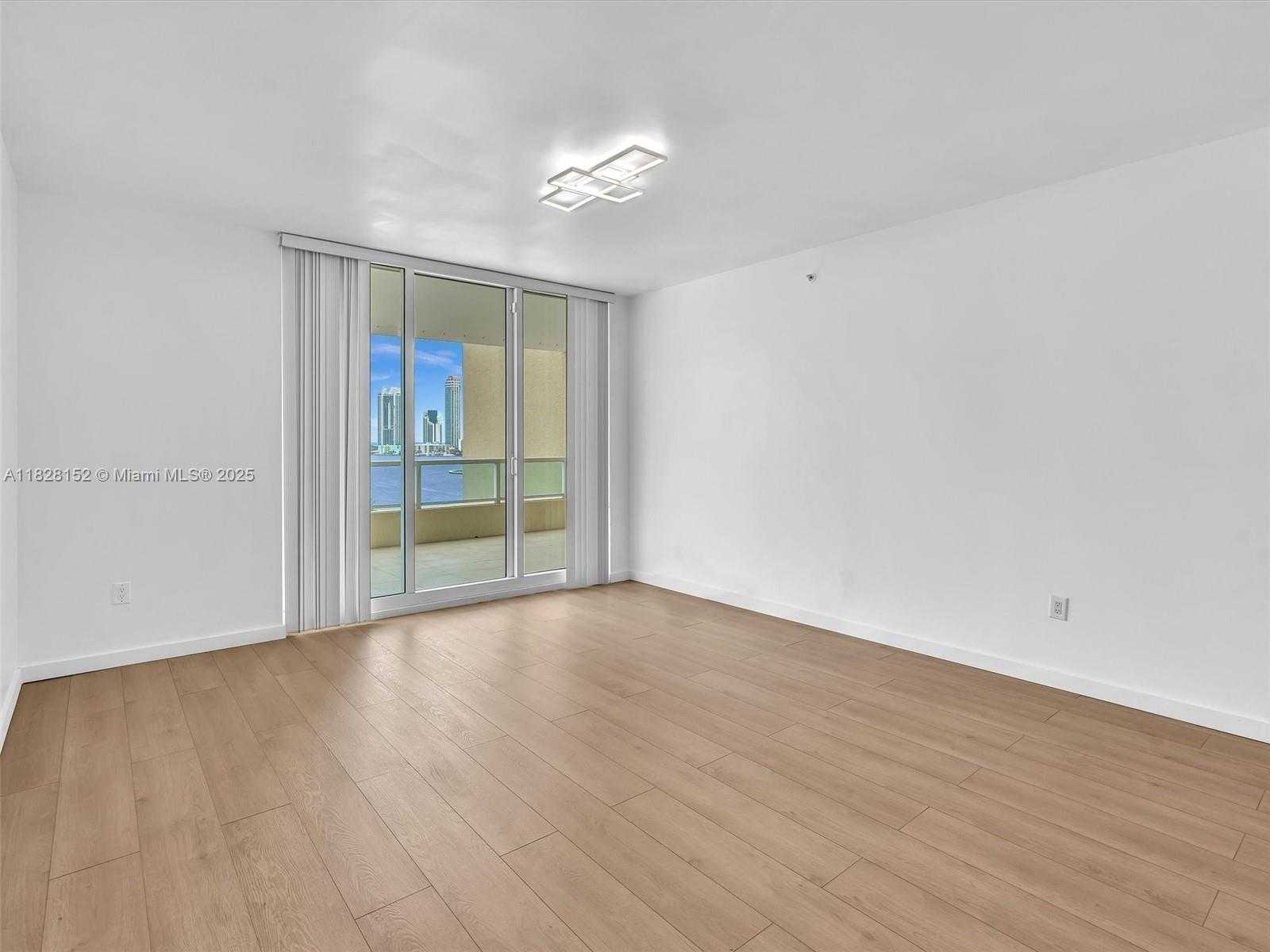 Small Image of 3340 NORTH EAST 190TH ST #1007, Aventura Number 32