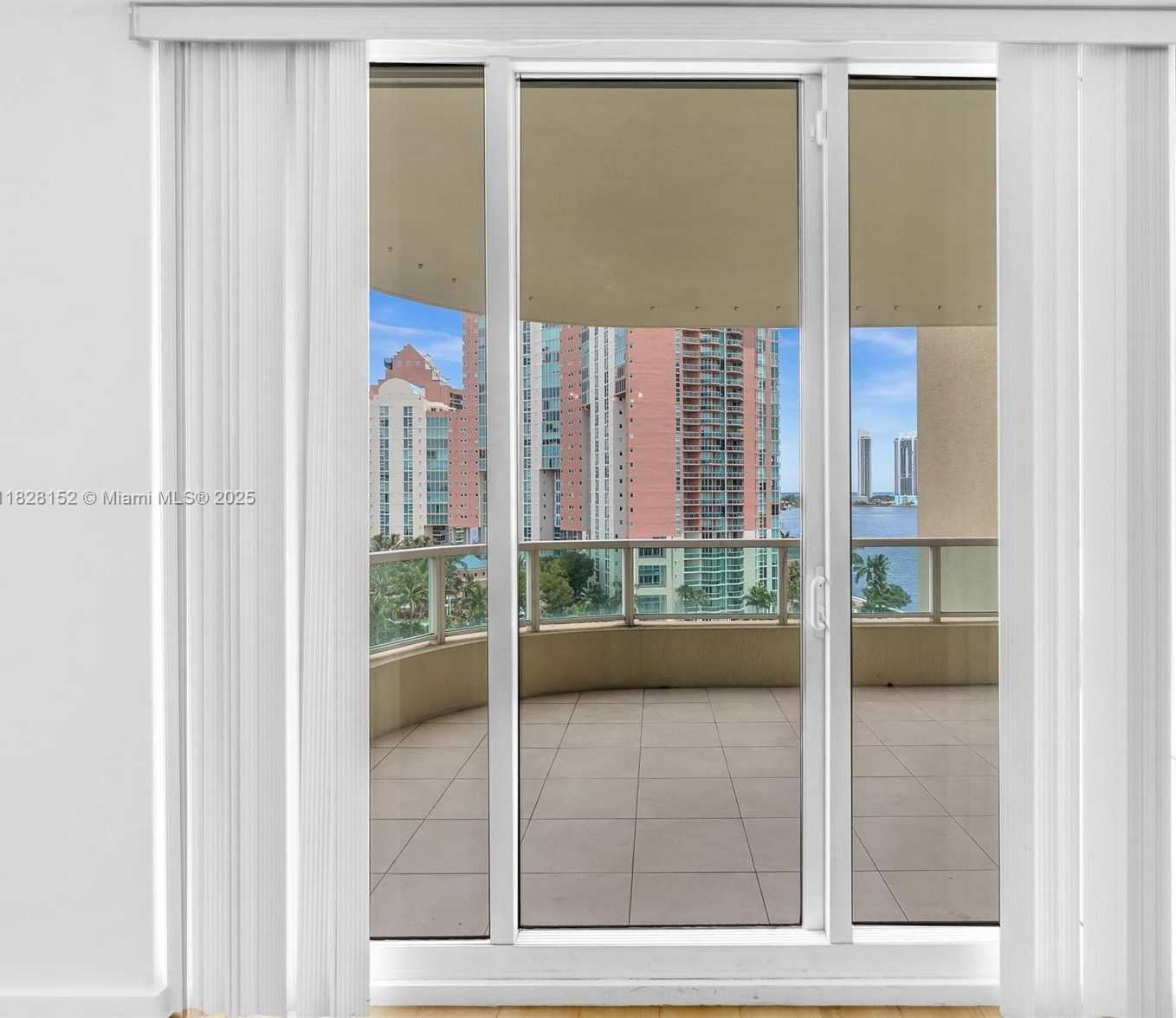 Small Image of 3340 NORTH EAST 190TH ST #1007, Aventura Number 34