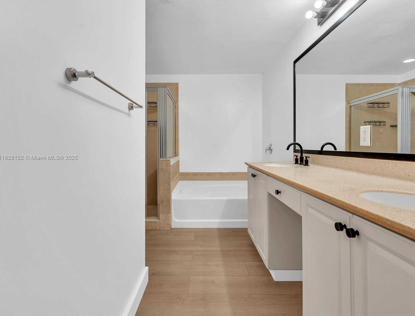 Small Image of 3340 NORTH EAST 190TH ST #1007, Aventura Number 54