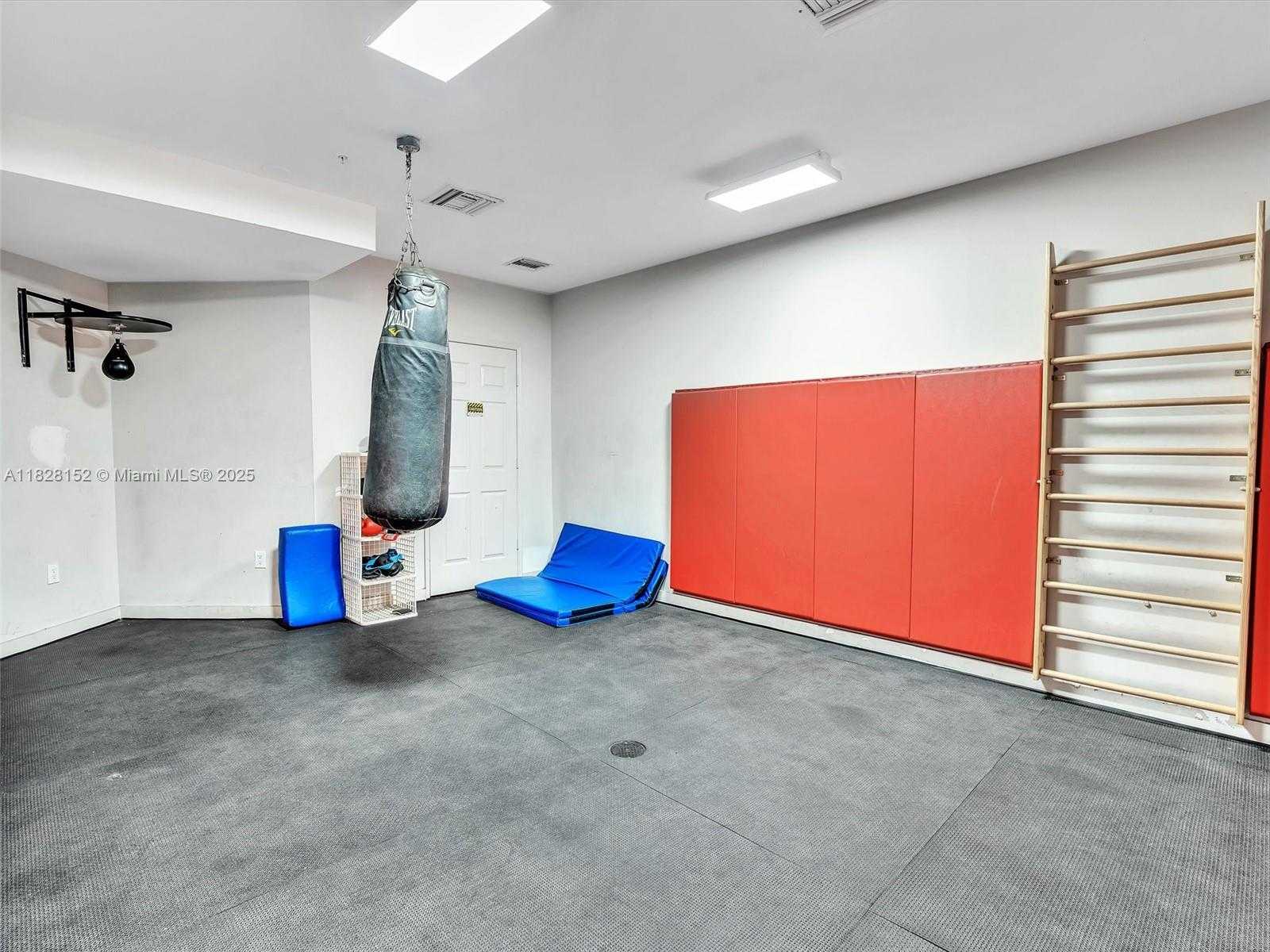 Small Image of 3340 NORTH EAST 190TH ST #1007, Aventura Number 99