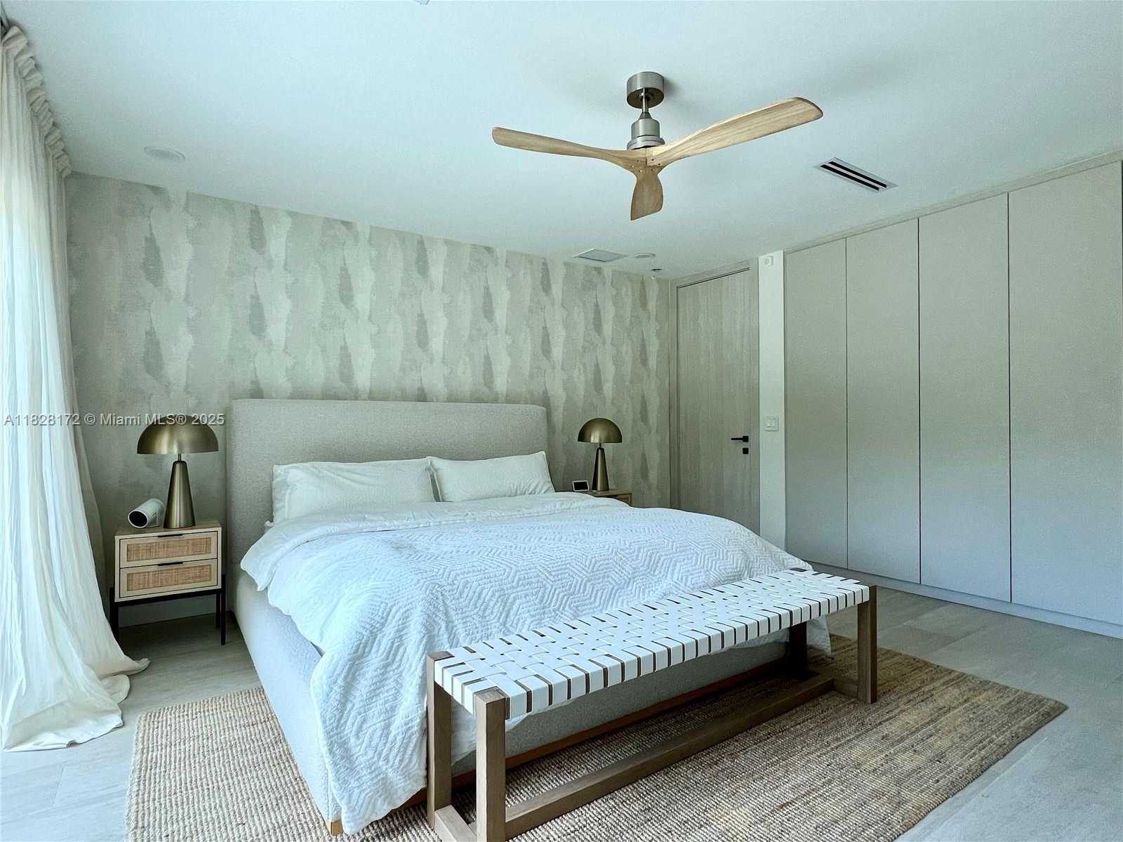 Small Image of 4515 ALTON RD, Miami Beach Number 23