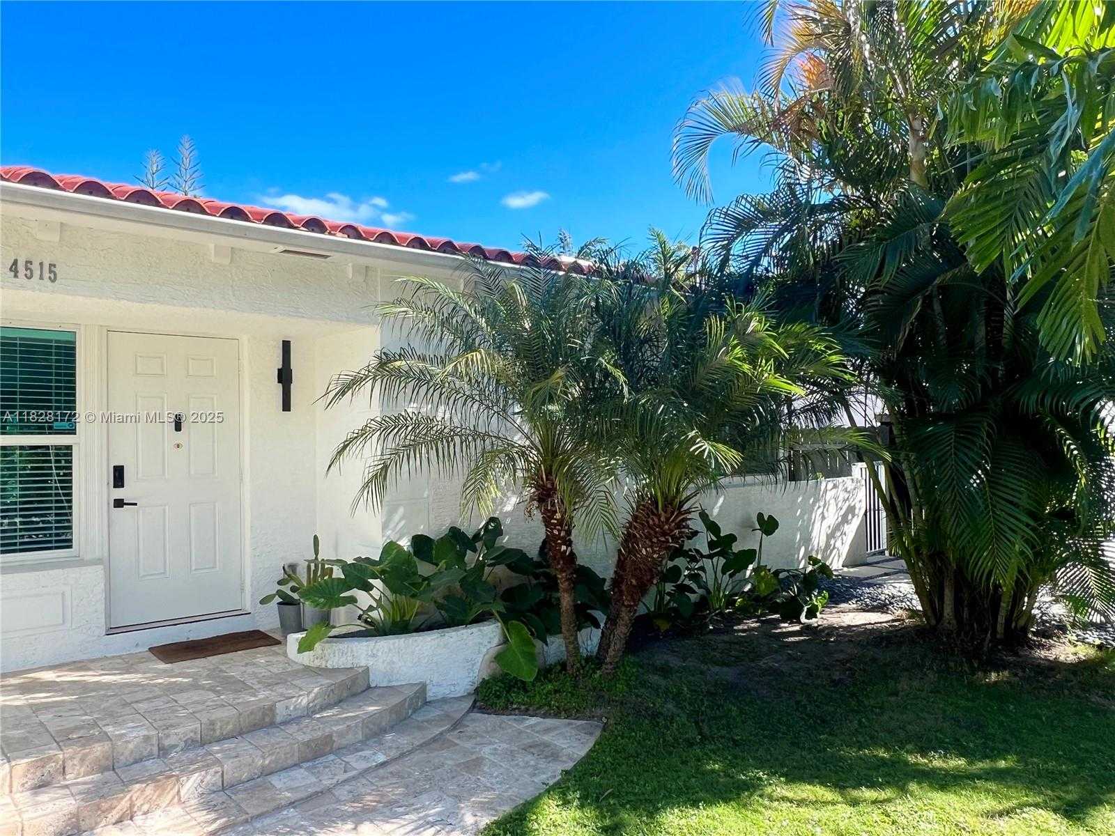 Small Image of 4515 ALTON RD, Miami Beach Number 3