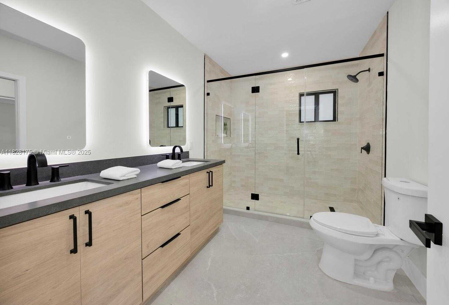 Small Image of 305 FLUVIA AVE, Coral Gables Number 15