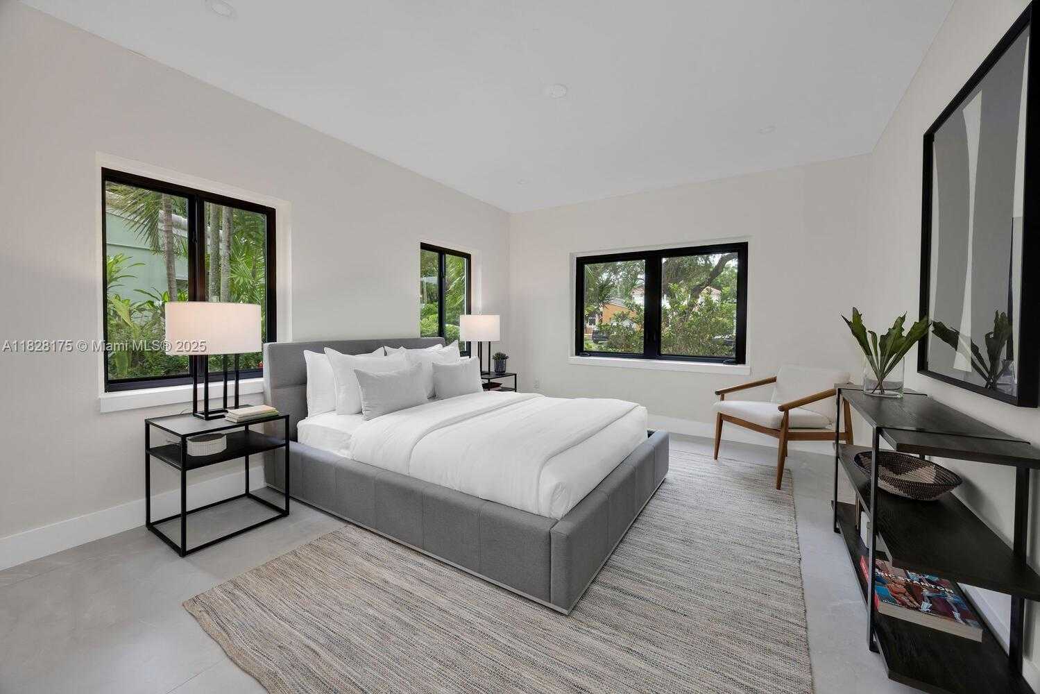 Small Image of 305 FLUVIA AVE, Coral Gables Number 16