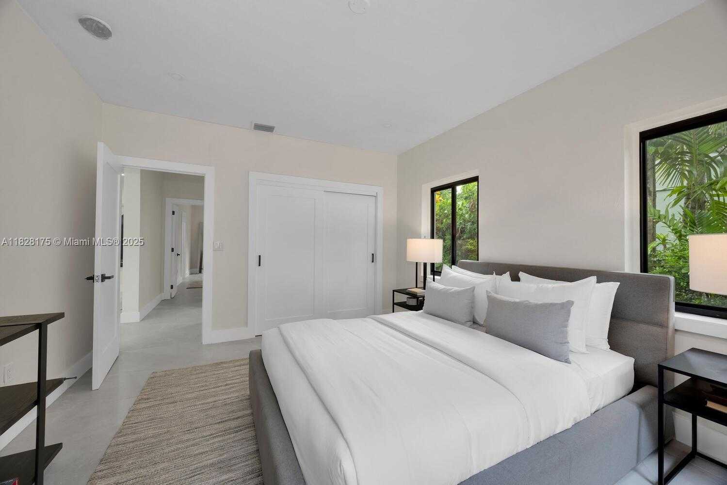 Small Image of 305 FLUVIA AVE, Coral Gables Number 17