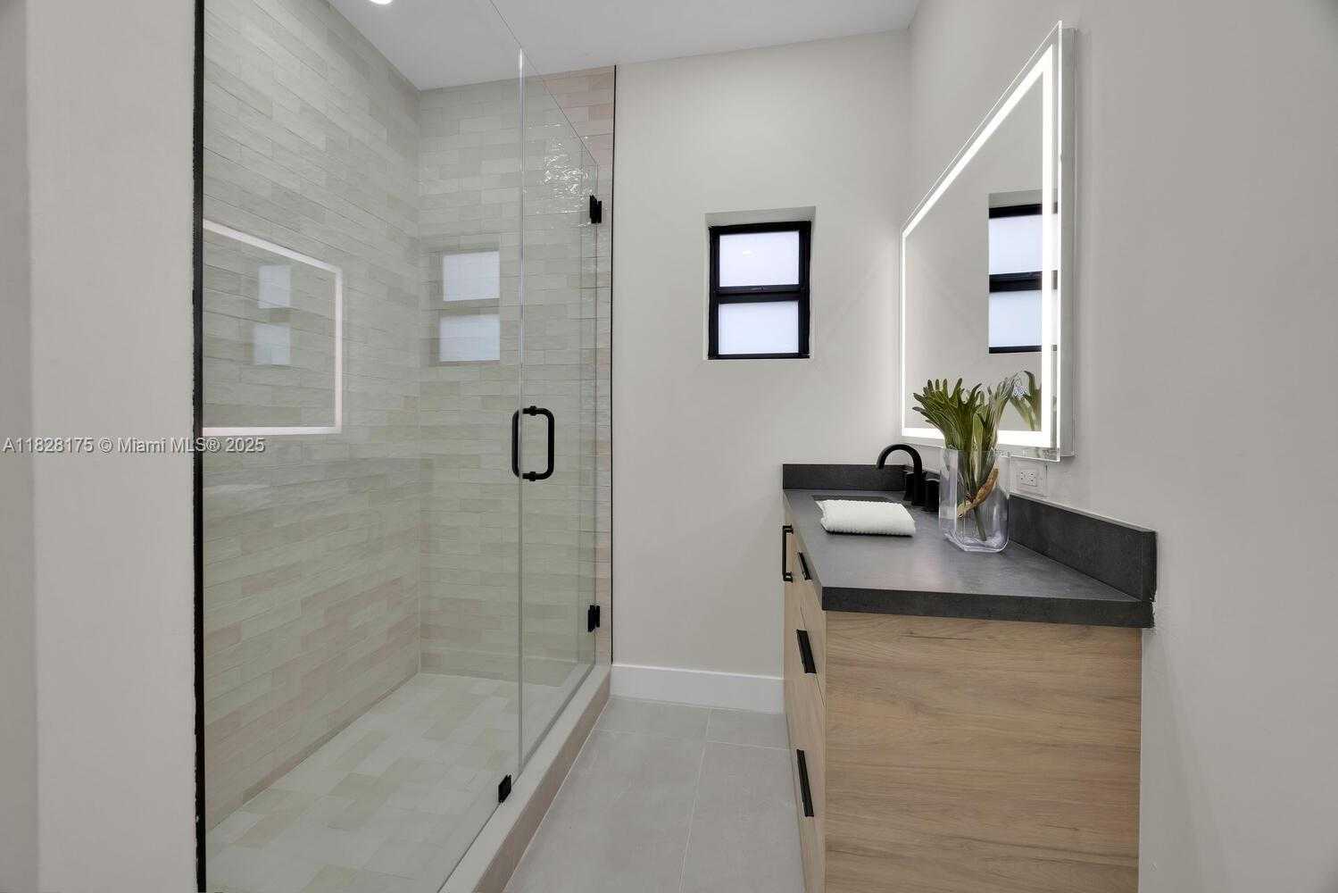 Small Image of 305 FLUVIA AVE, Coral Gables Number 18