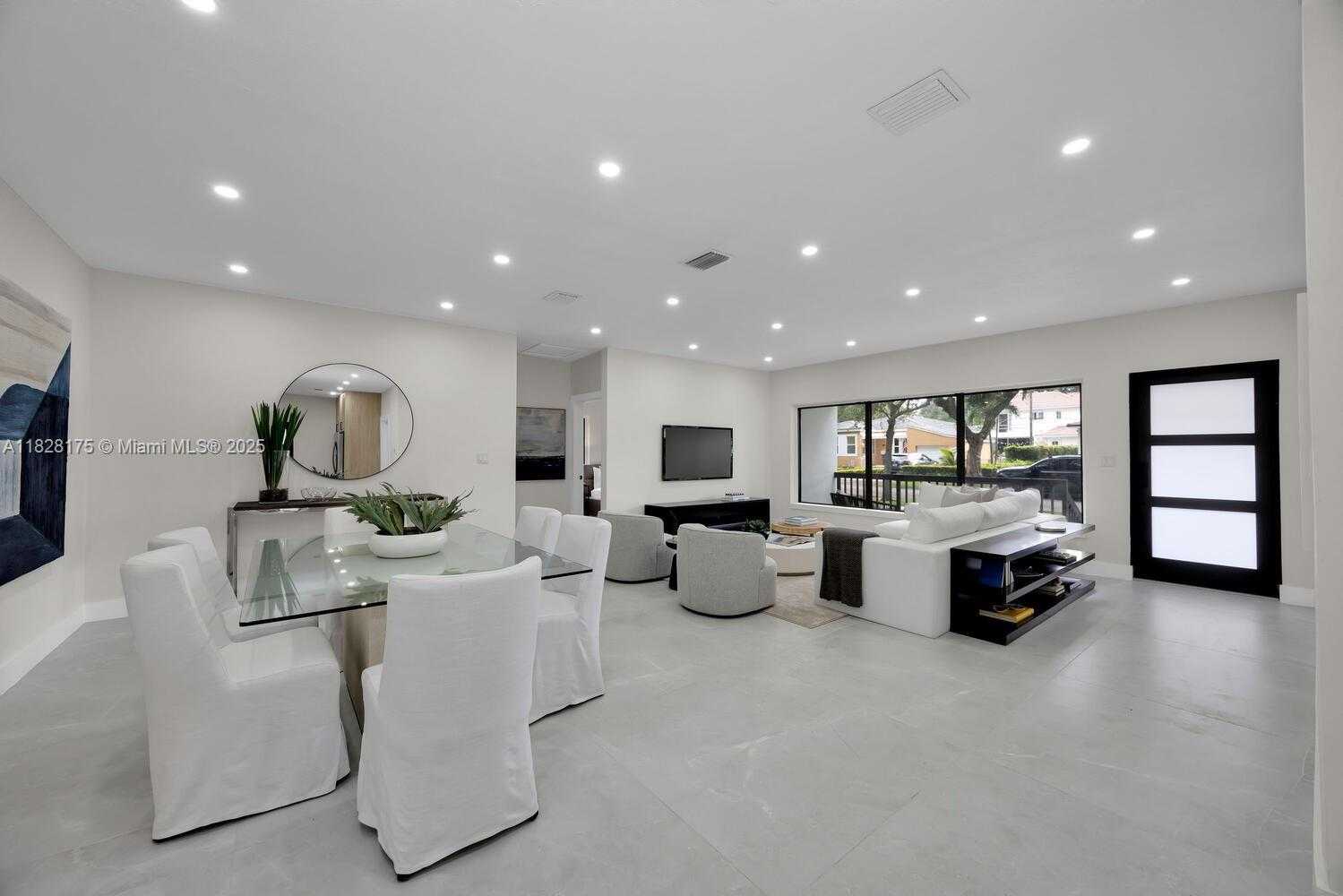 Small Image of 305 FLUVIA AVE, Coral Gables Number 6