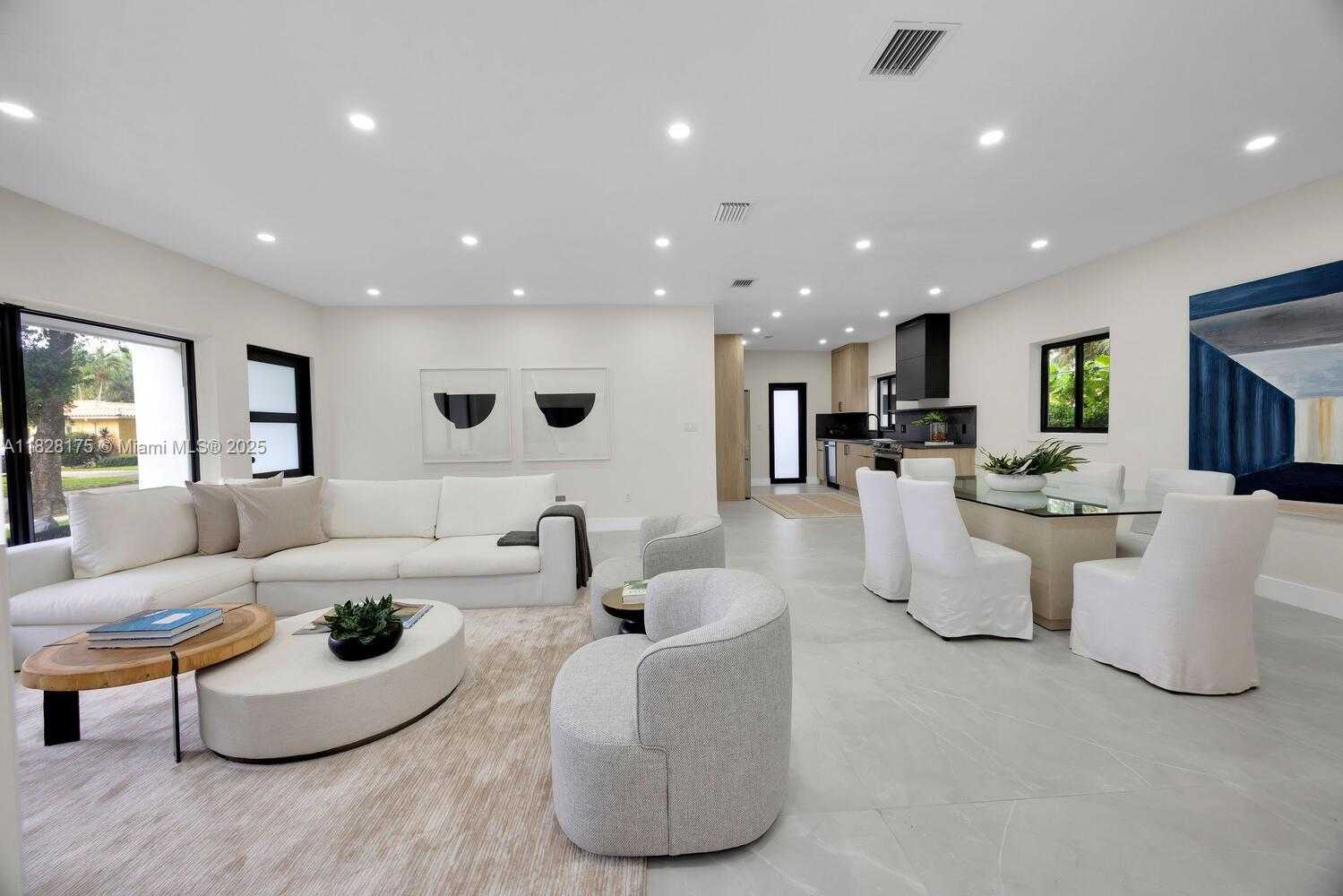 Small Image of 305 FLUVIA AVE, Coral Gables Number 9