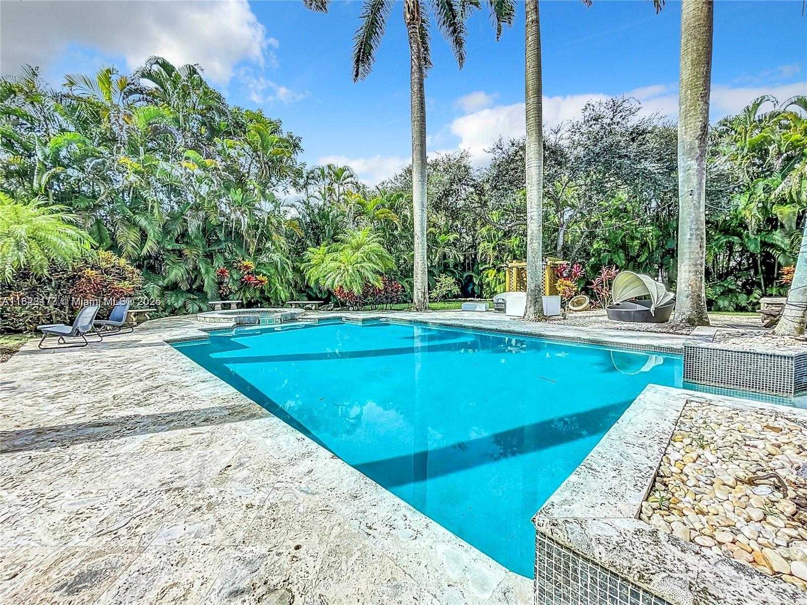 Small Image of 6710 SOUTH WEST 92ND ST, Pinecrest Number 10