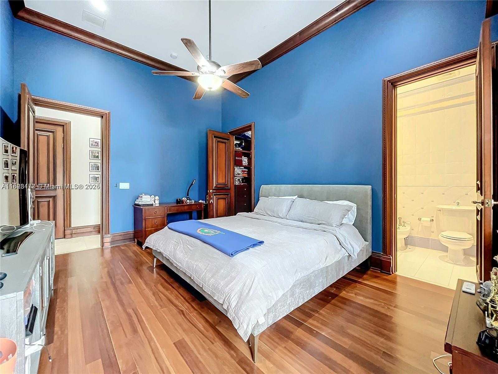 Small Image of 6710 SOUTH WEST 92ND ST, Pinecrest Number 23