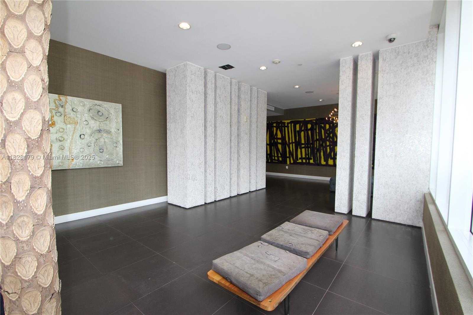 Small Image of 2100 PARK AVE #202, Miami Beach Number 19