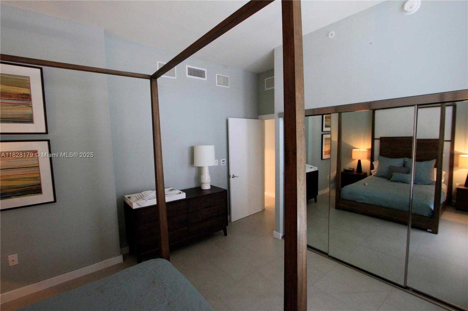 Small Image of 2100 PARK AVE #202, Miami Beach Number 6