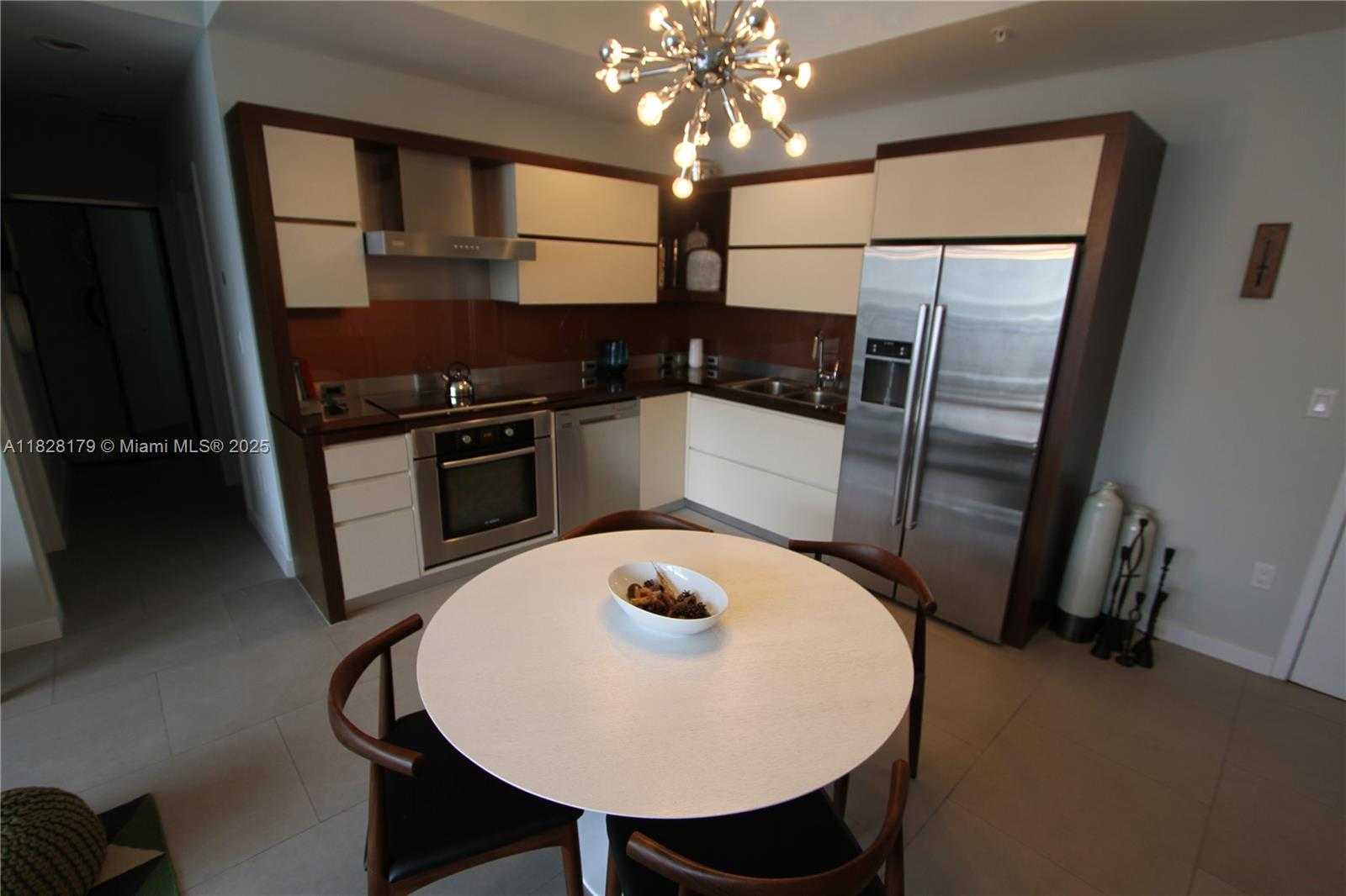 Small Image of 2100 PARK AVE #202, Miami Beach Number 7
