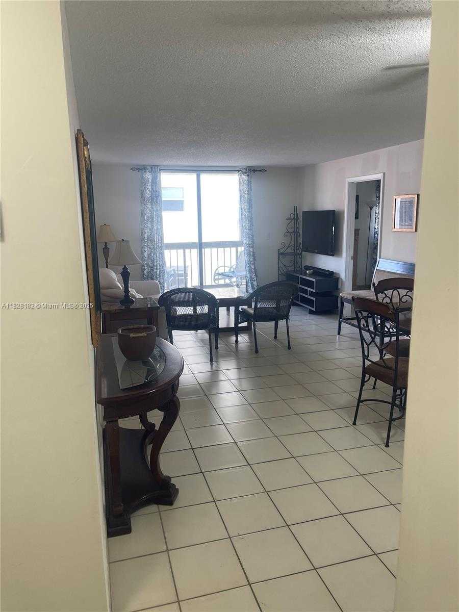 Small Image of 3637 INDIAN CREEK DR #403, Miami Beach Number 12