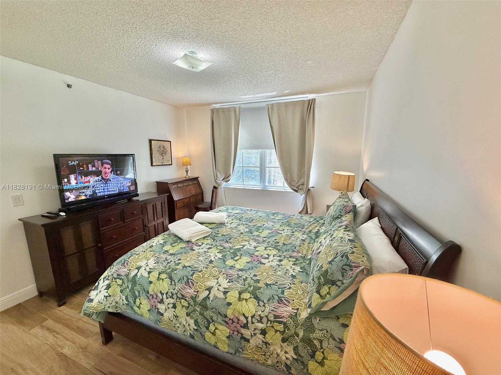 Small Image of 19901 EAST COUNTRY CLUB DR #2108, Aventura Number 22