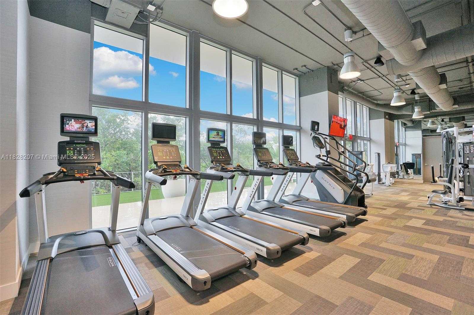 Small Image of 16385 BISCAYNE BLVD #3120, North Miami Beach Number 37