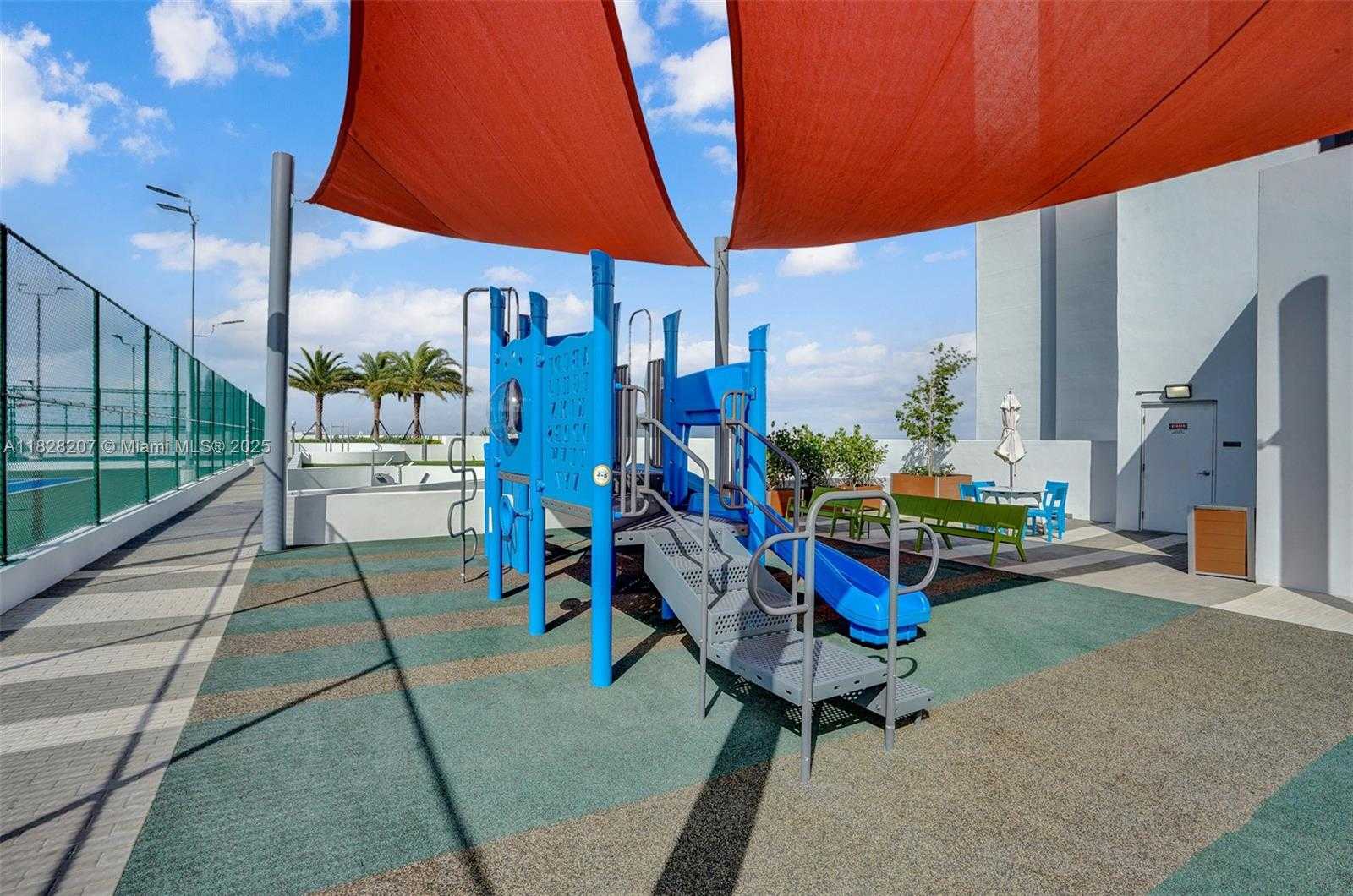 Small Image of 16385 BISCAYNE BLVD #3120, North Miami Beach Number 51