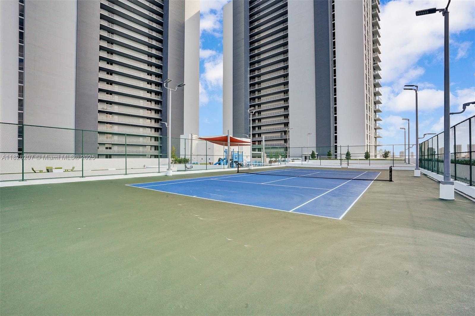 Small Image of 16385 BISCAYNE BLVD #3120, North Miami Beach Number 52