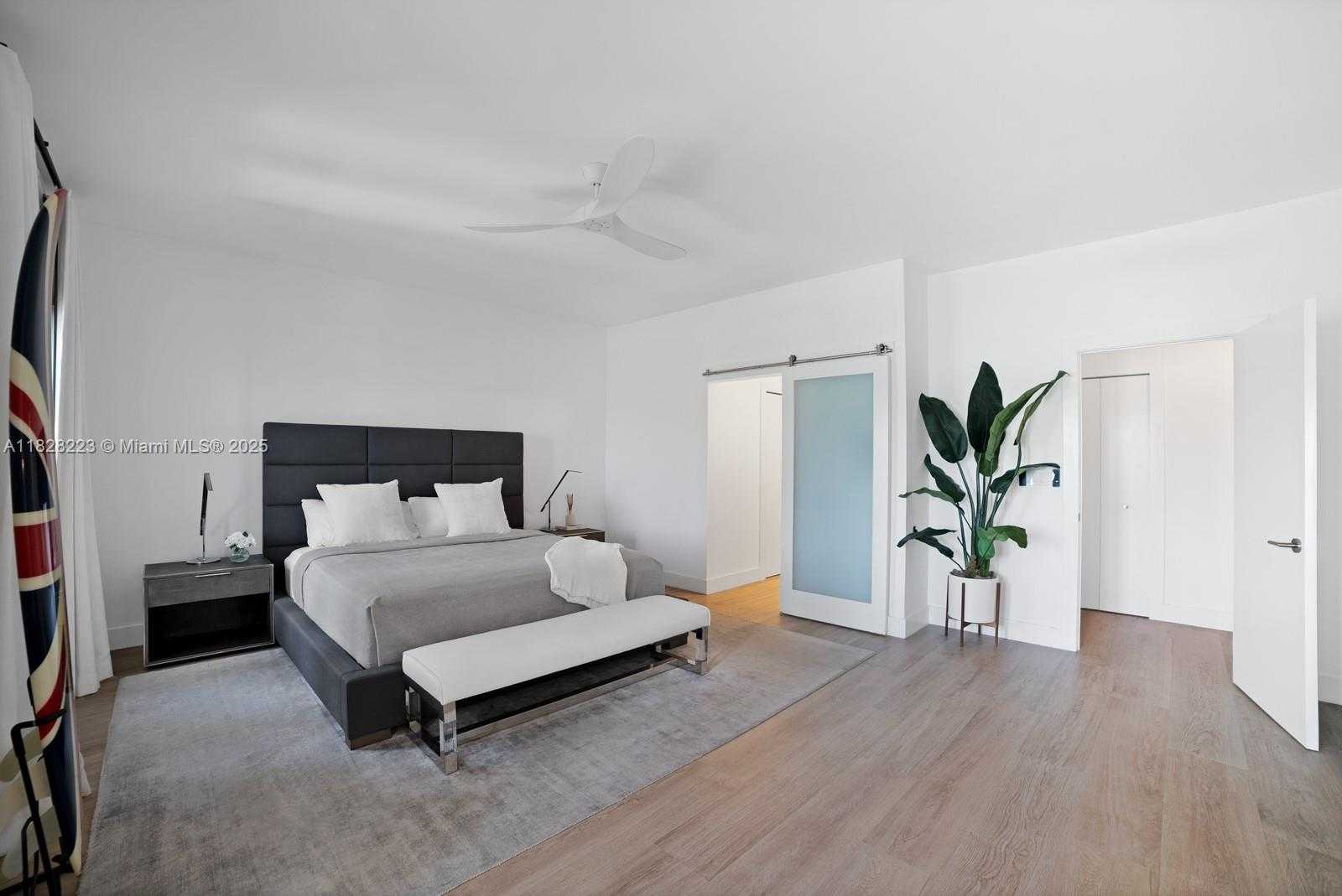 Small Image of 2424 FISHER ISLAND DR #5204, Miami Beach Number 12