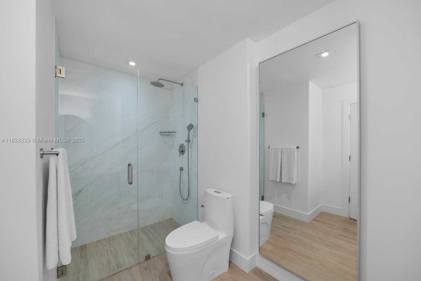 Small Image of 2424 FISHER ISLAND DR #5204, Miami Beach Number 18