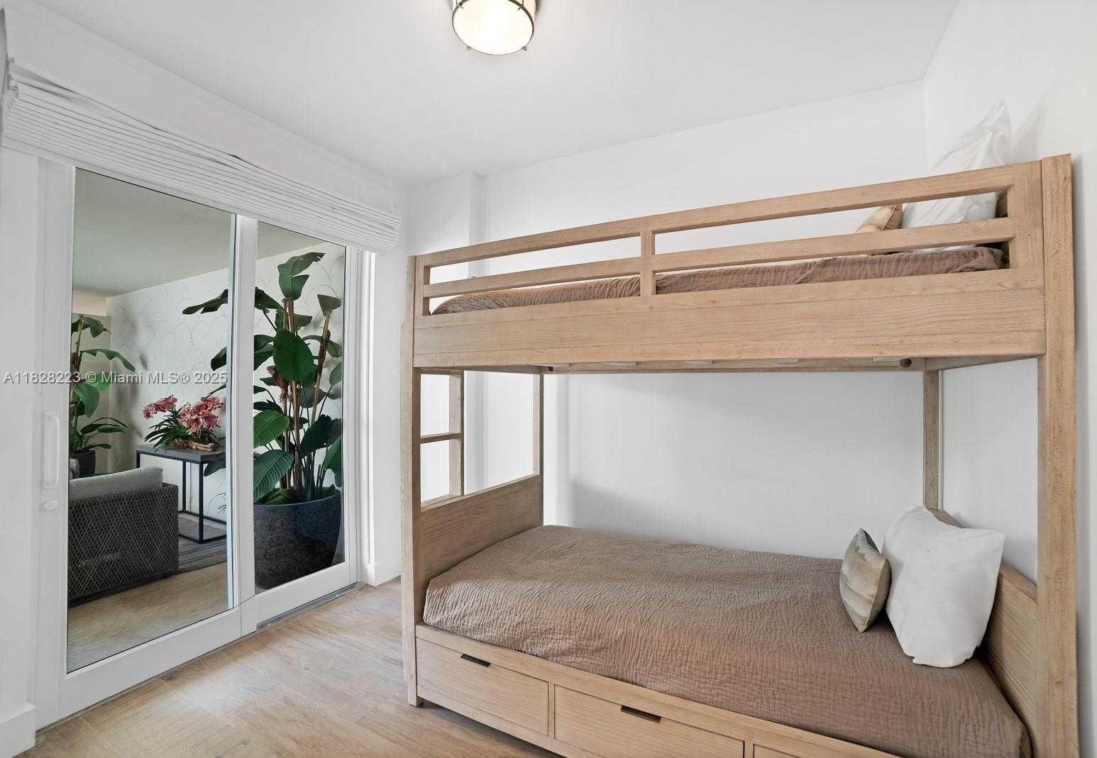 Small Image of 2424 FISHER ISLAND DR #5204, Miami Beach Number 21